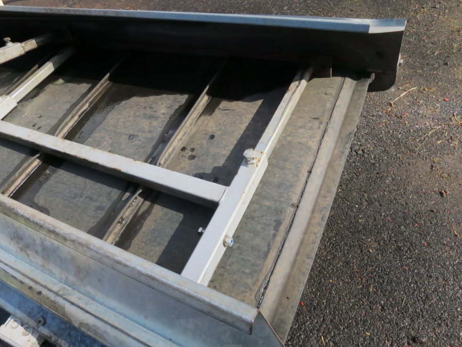 4311 SKALS elevator 2450x800 mm with legs