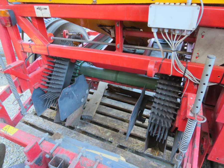 4340 Koningsplanter AP475 potatissättare