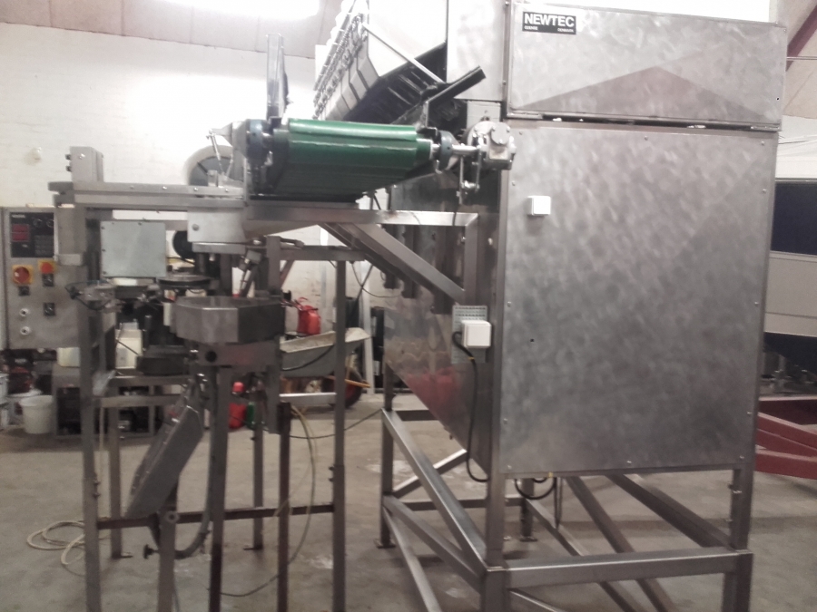 4349 Newtec 2009XB computer Weigher