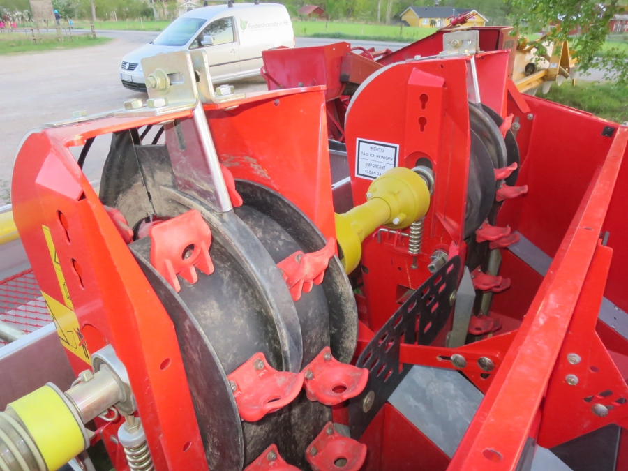 4351 Grimme GL32F Potato planter 2 row