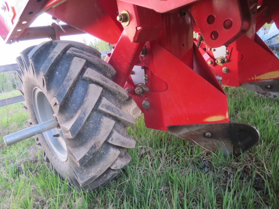 4351 Grimme GL32F Potato planter 2 row