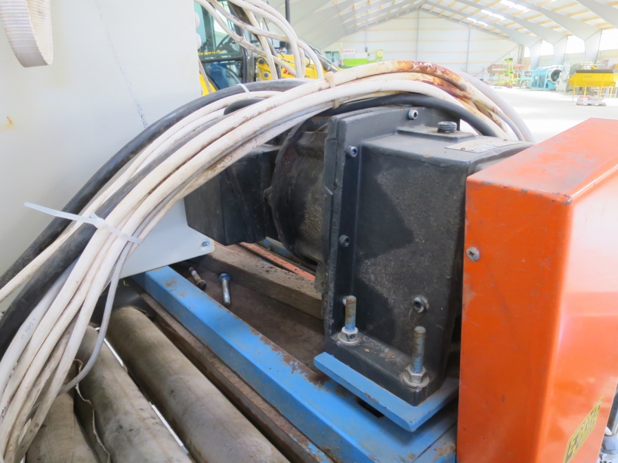 4369 EMVE Tröckner 15 Rollen 1000 mm breit