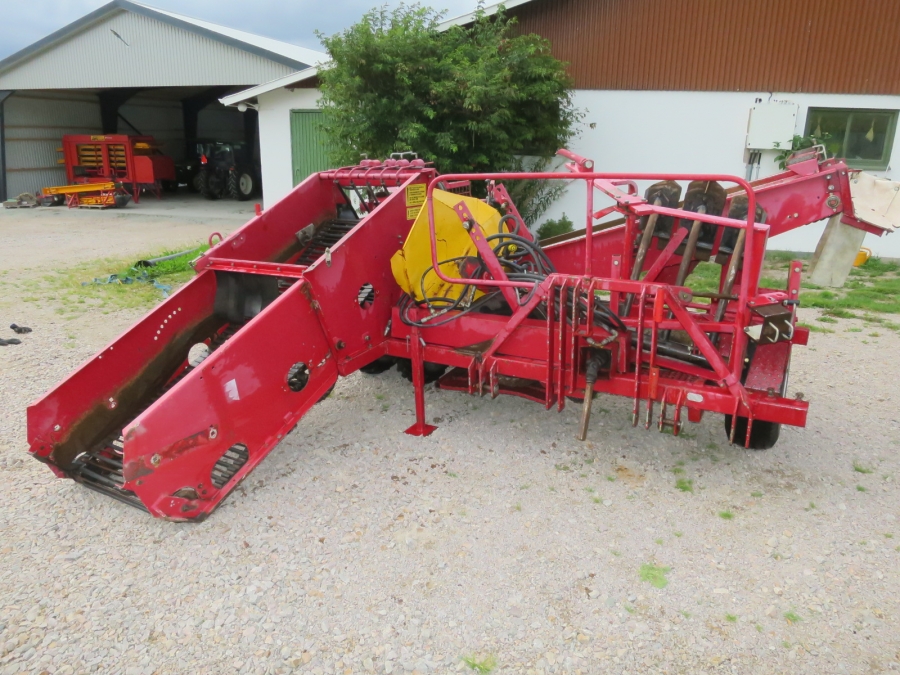 4382 Juko Supermidi potato harvester