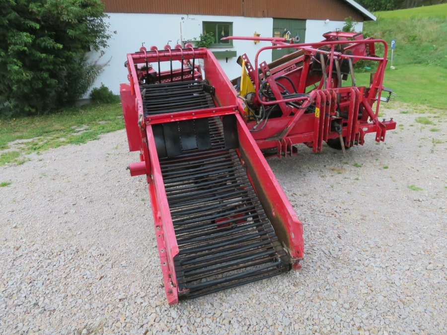 4382 Juko Supermidi potato harvester