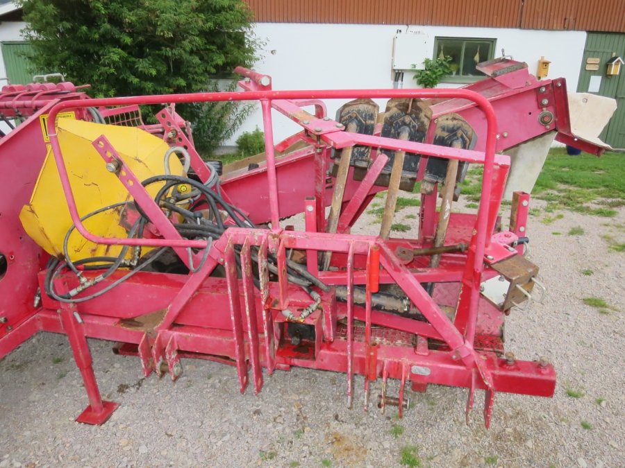 4382 Juko Supermidi potato harvester
