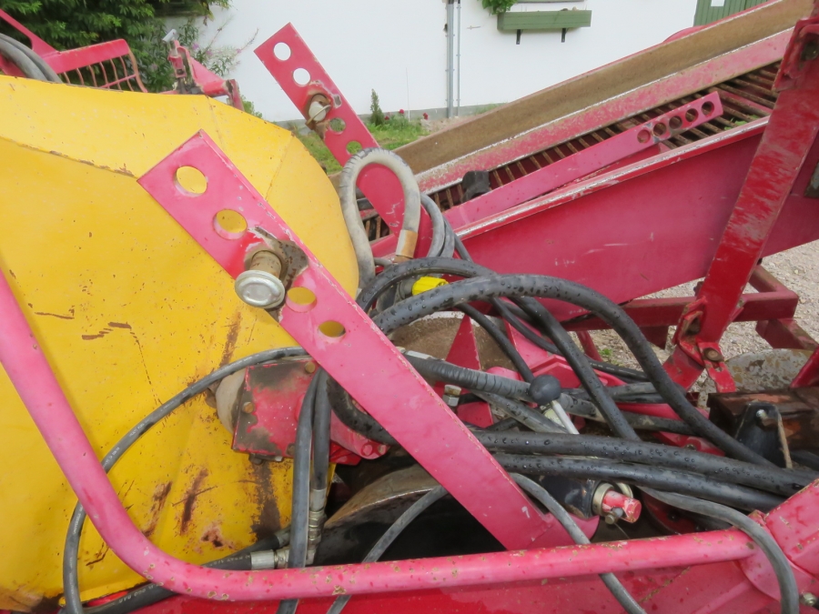 4382 Juko Supermidi potato harvester