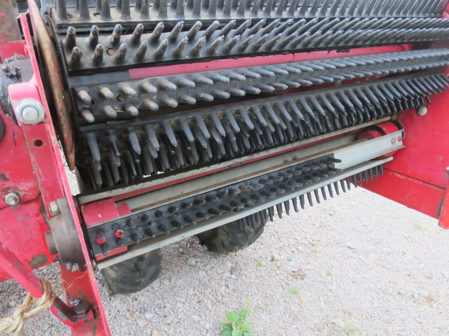 4382 Juko Supermidi potato harvester