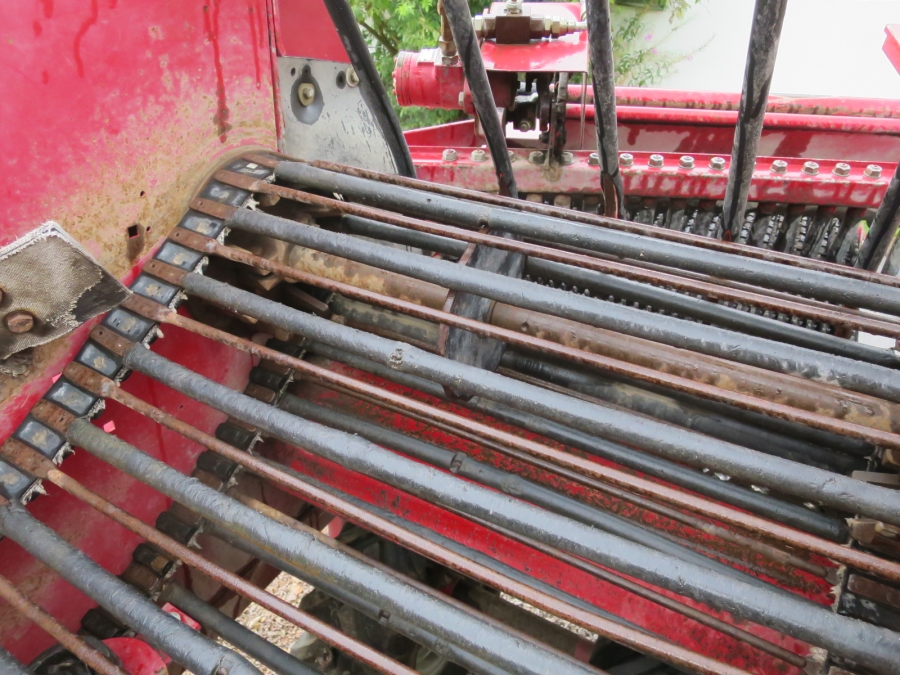 4382 Juko Supermidi potato harvester
