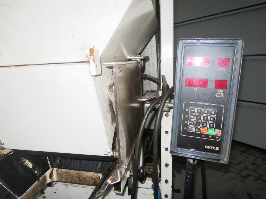 4438 SKALS AM420 Automatische waage