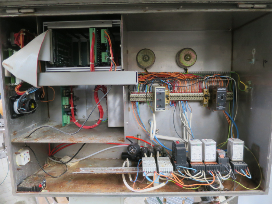 4575 Newtec 1100 computervåg