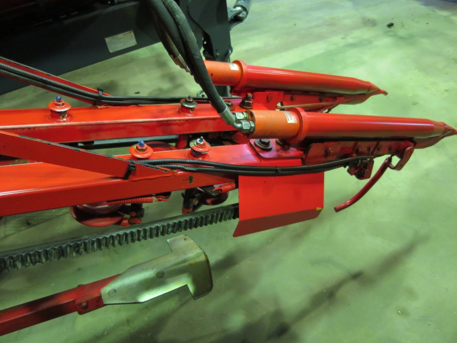 4601 / 4557 Dewulf GBC carrot harvester 1 row with bunker