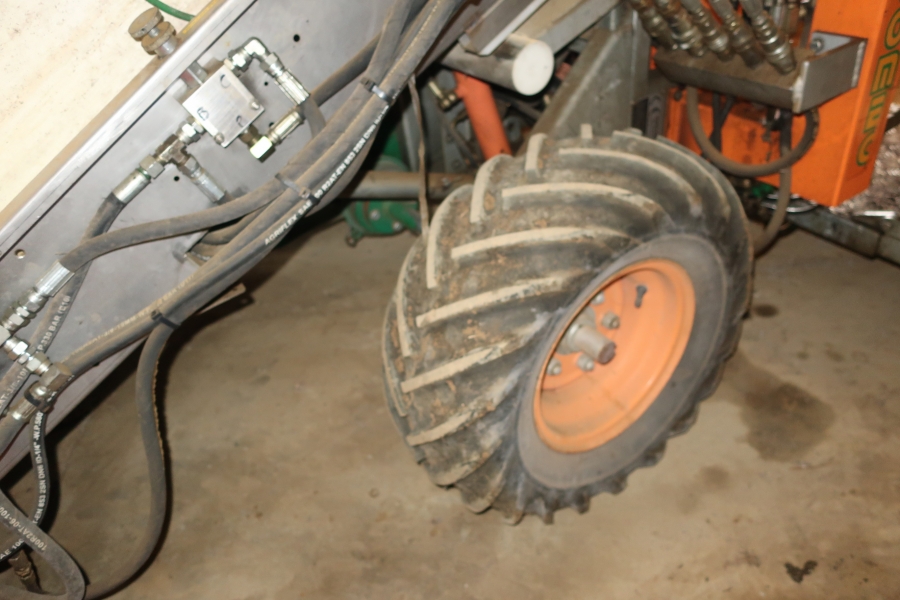 4604 Ortomec corn salad harvester
