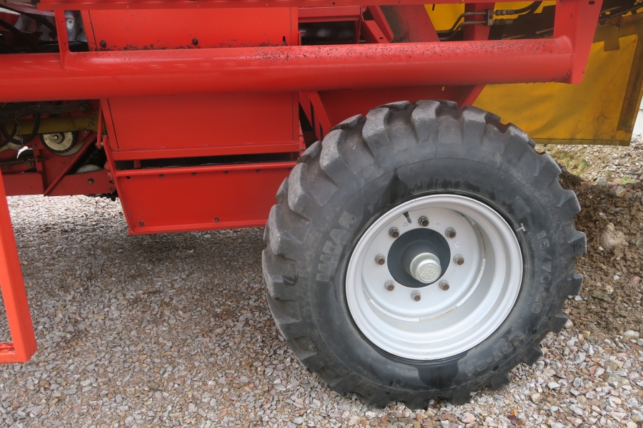 4609 Grimme SE 75-30 UB potatisupptagare