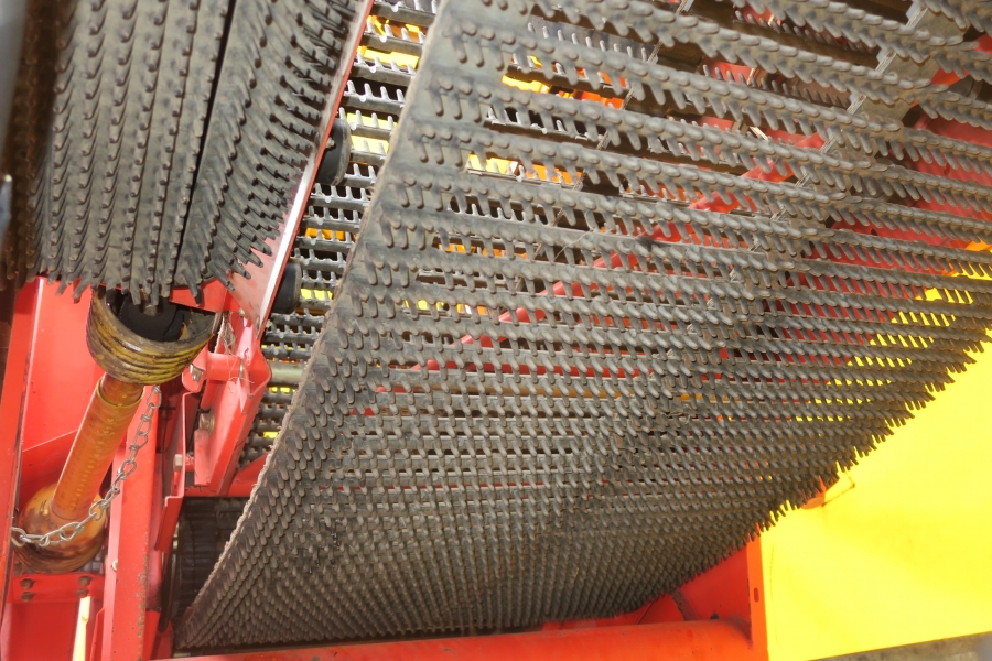4609 Grimme SE 75-30 UB potatisupptagare