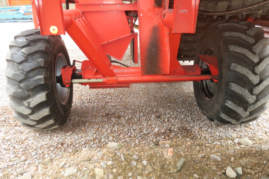 4609 Grimme SE 75-30 UB potatisupptagare