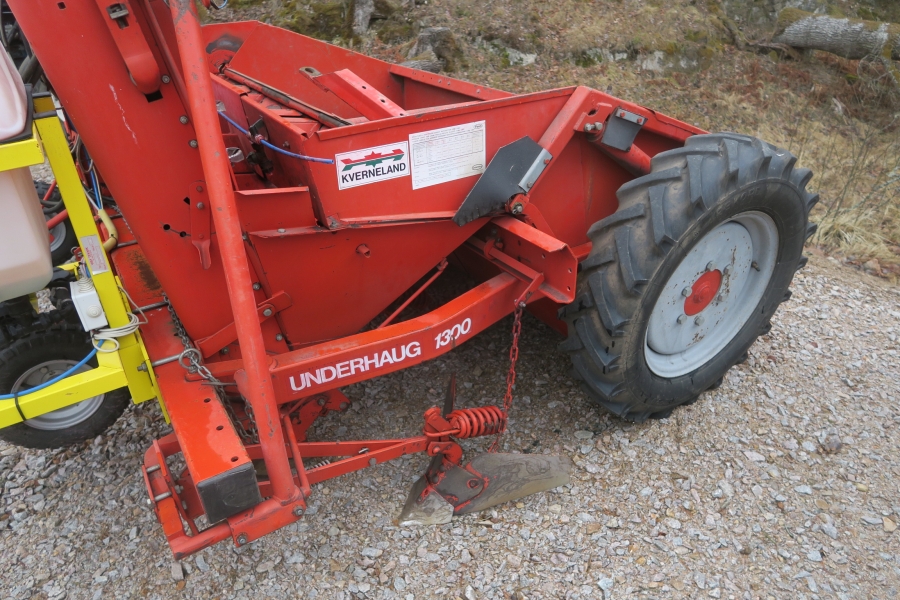 4611 Kverneland Underhaug 1300 potatissättare