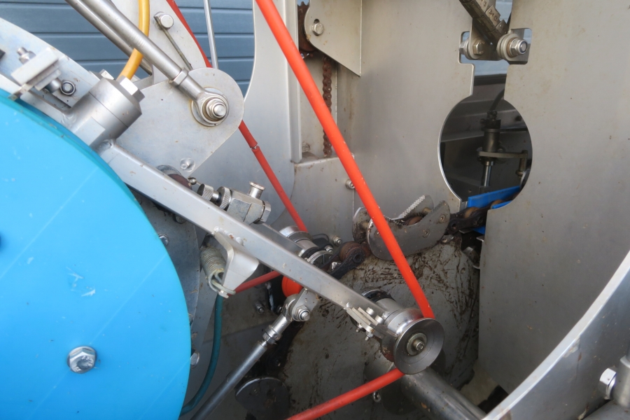 4620 Sormac Zwiebelschälmaschine USM-X100
