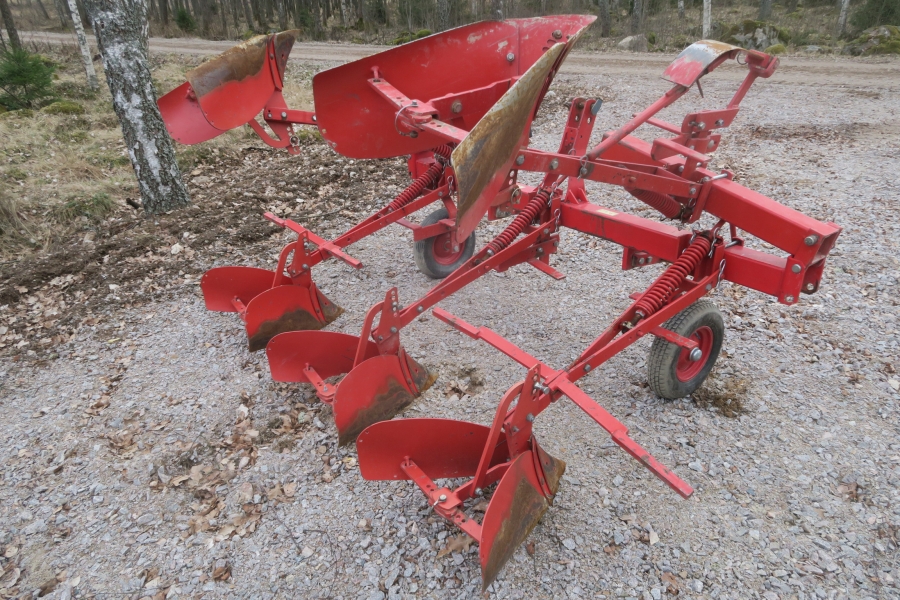 4629 Kverneland Underhaug 4 rad potatiskup