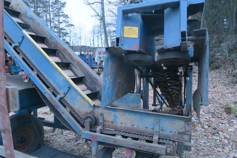 to Andershornstein AB Sweden Second hand agriculture machines