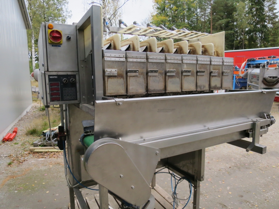 4703 Newtec Waage 2000 mit Förderband