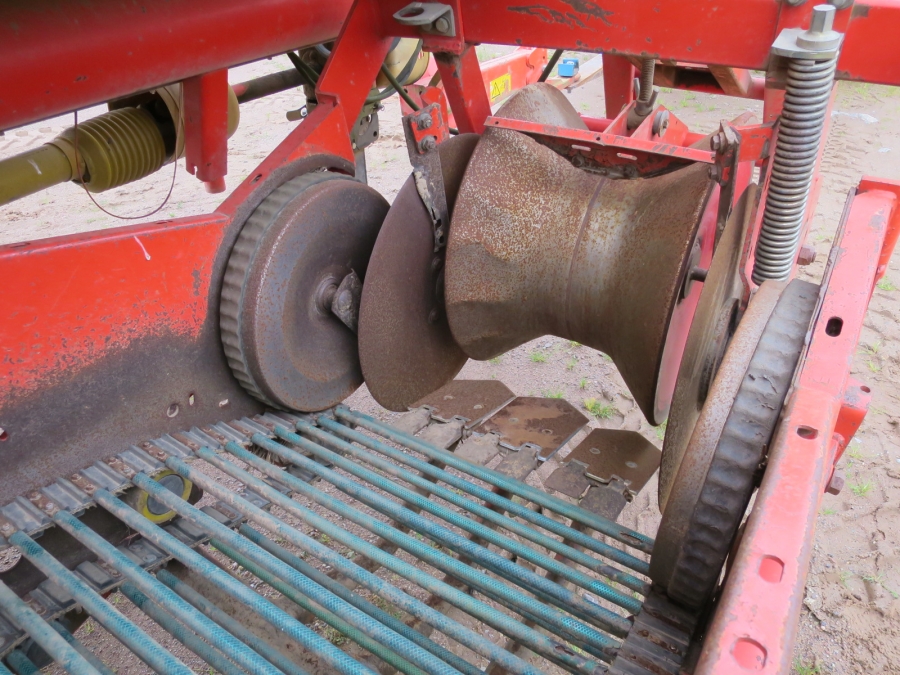 4704 Grimme SE75-30 potatisupptagare