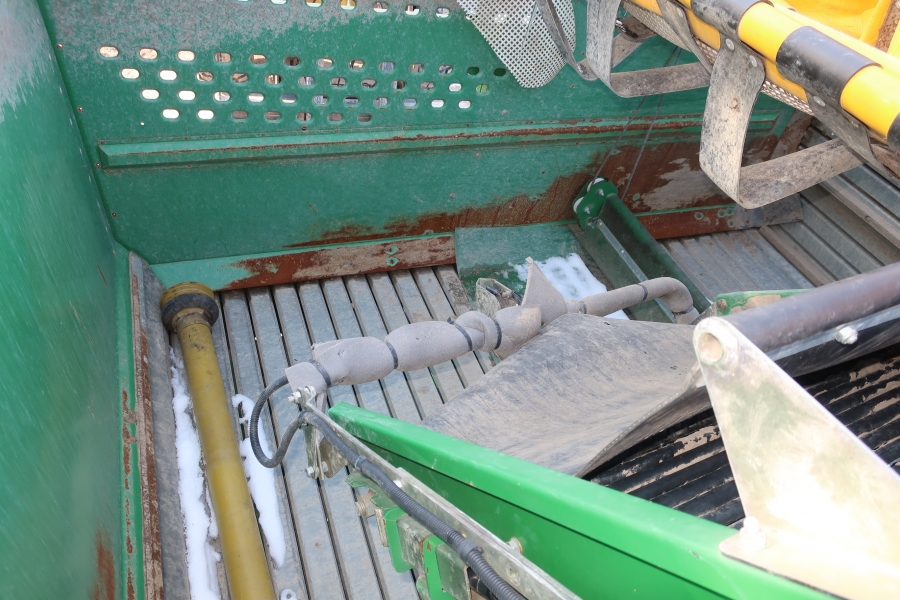 4738 WM 6000 potatisupptagare 6 ton tank