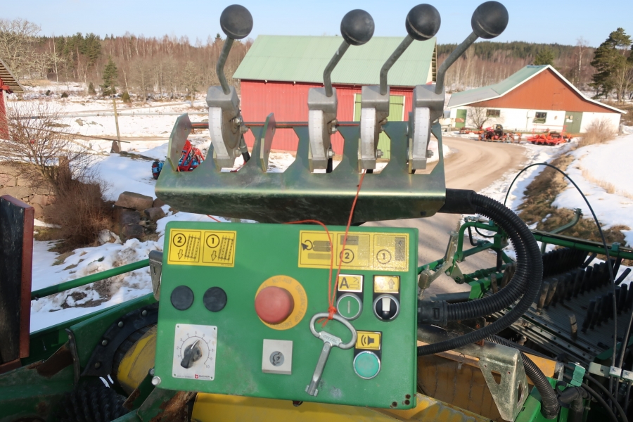 4738 WM 6000 potatisupptagare 6 ton tank