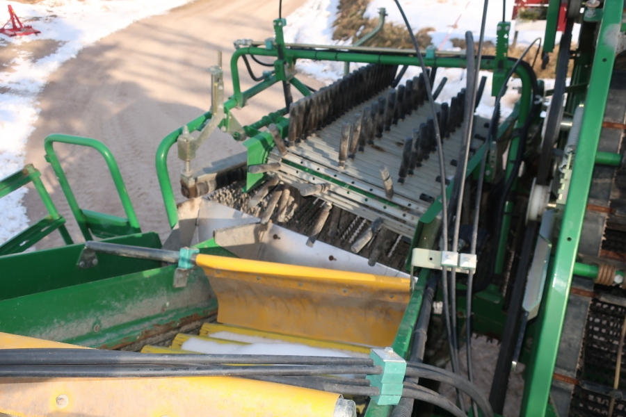4738 WM 6000 potatisupptagare 6 ton tank
