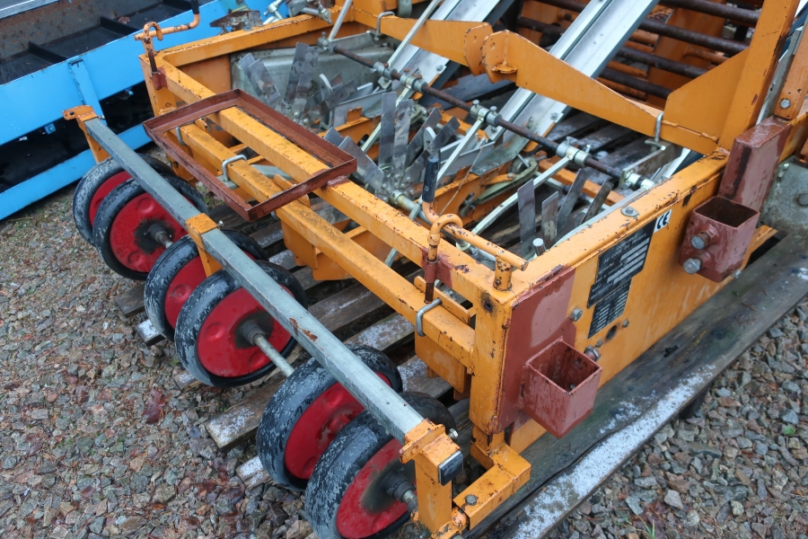 4744 Regero Pflanzmaschine 3 Reihen