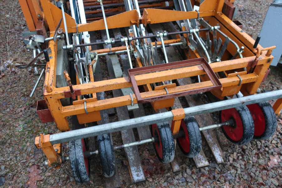 4744 Regero Pflanzmaschine 3 Reihen