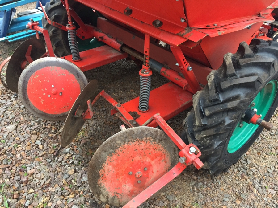 4745 Kverneland UN 3000 2 rad potatissättare