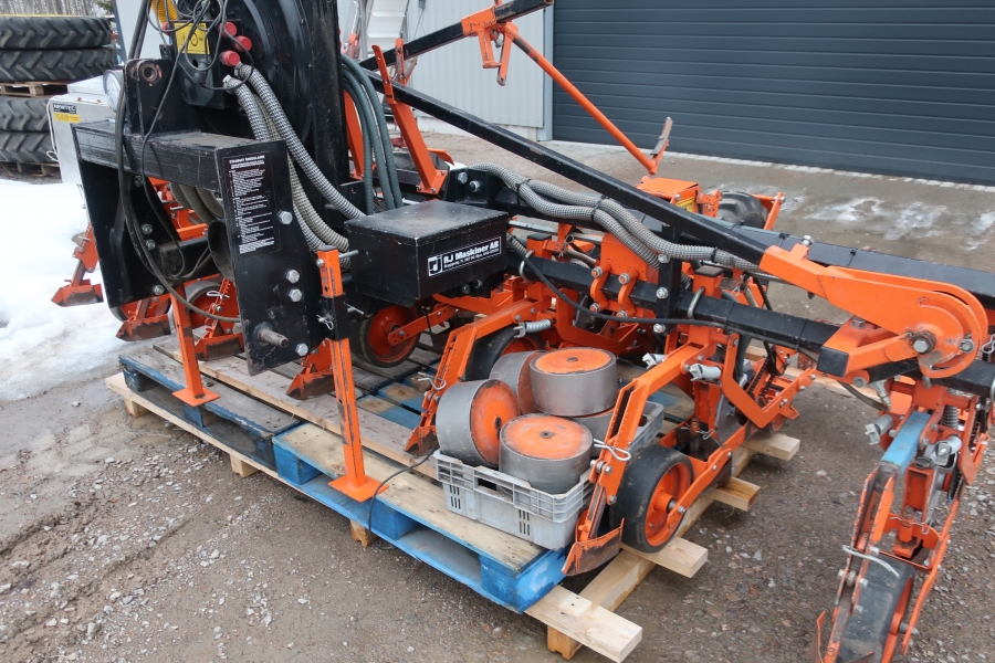 4789 Stanhay 785 precision seeder