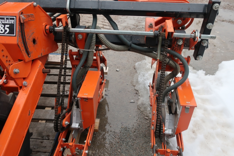 4789 Stanhay 785 precision seeder