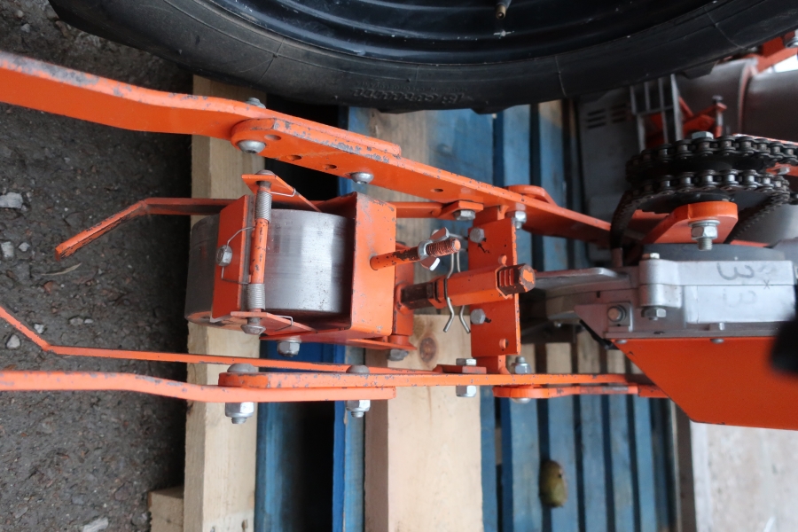 4789 Stanhay 785 precision seeder