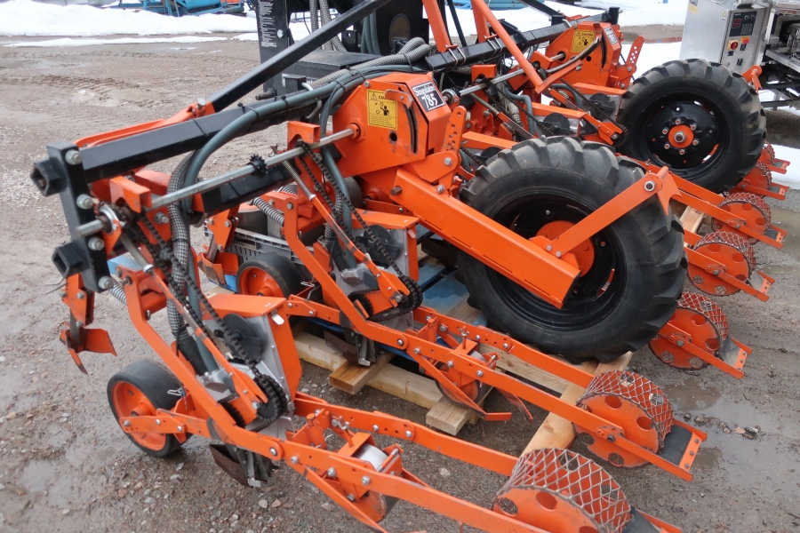 4789 Stanhay 785 precision seeder