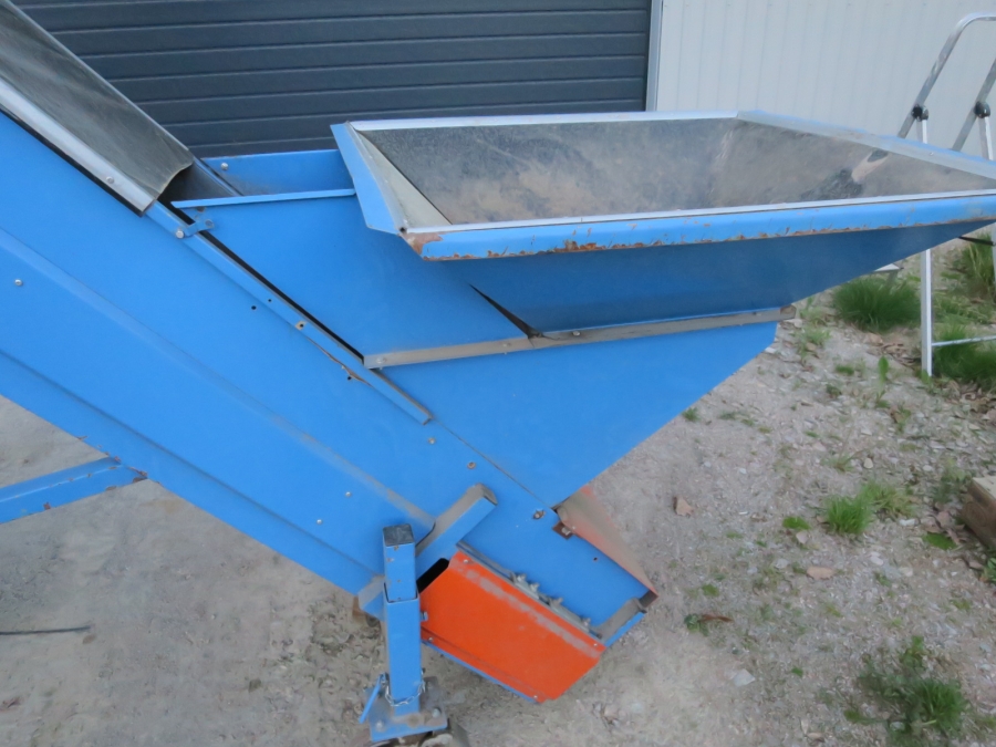 4880 EMVE automatic weigher for carrots, potatoes etc