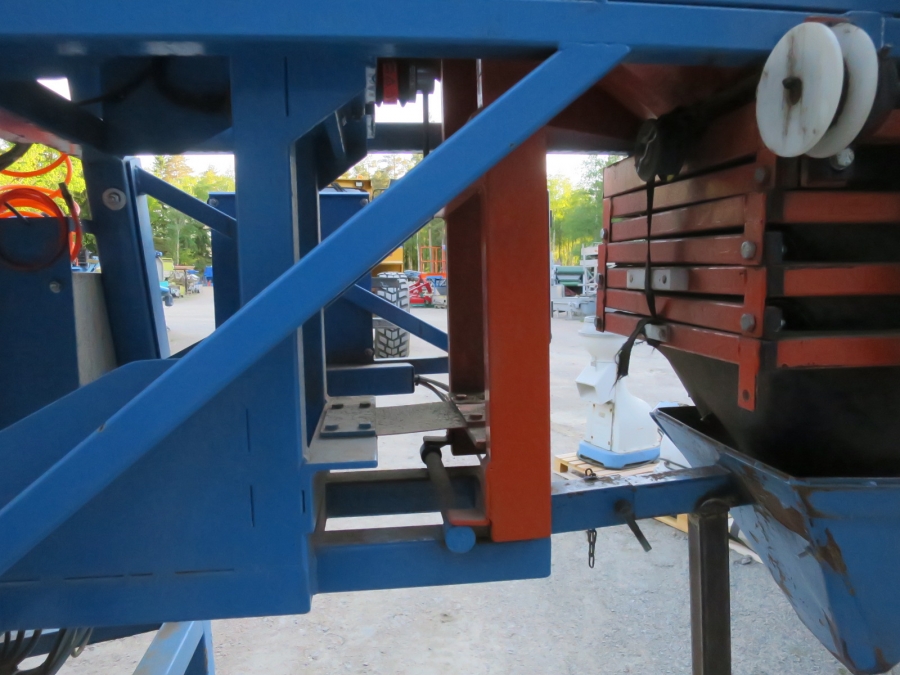4880 EMVE automatic weigher for carrots, potatoes etc