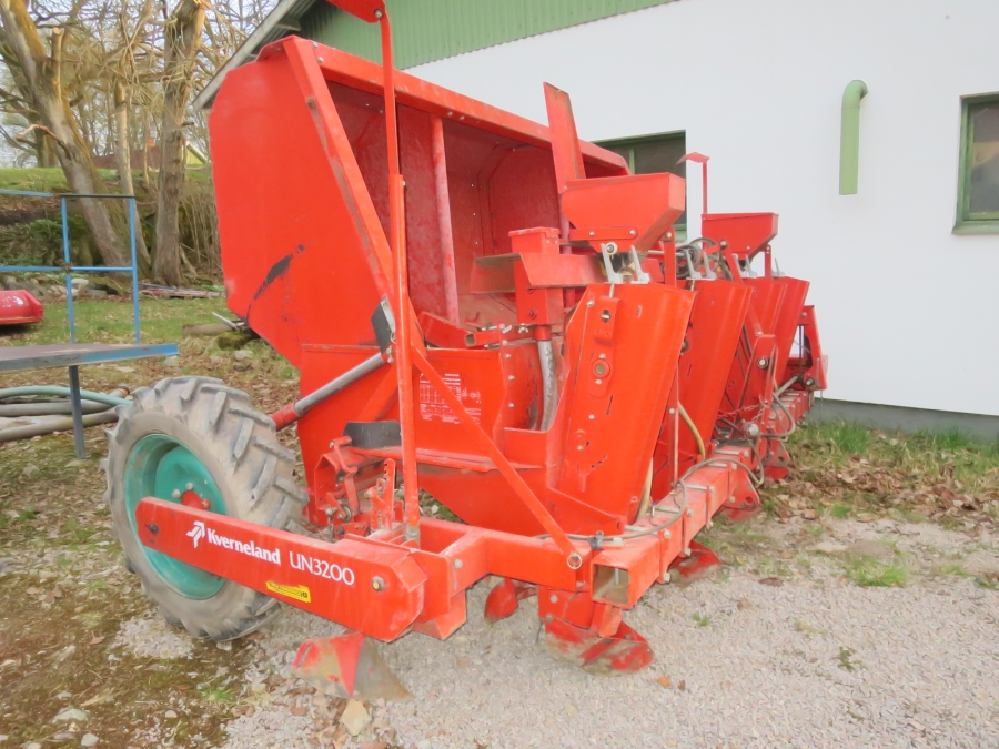 4931 Kverneland Underhaug potatissättare 4 rad