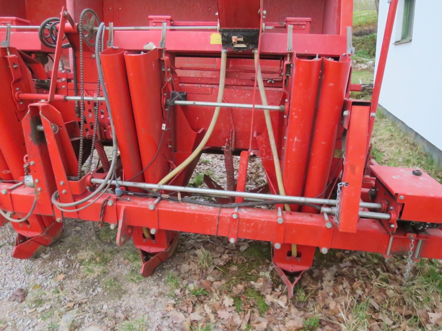 4931 Kverneland Underhaug potatissättare 4 rad