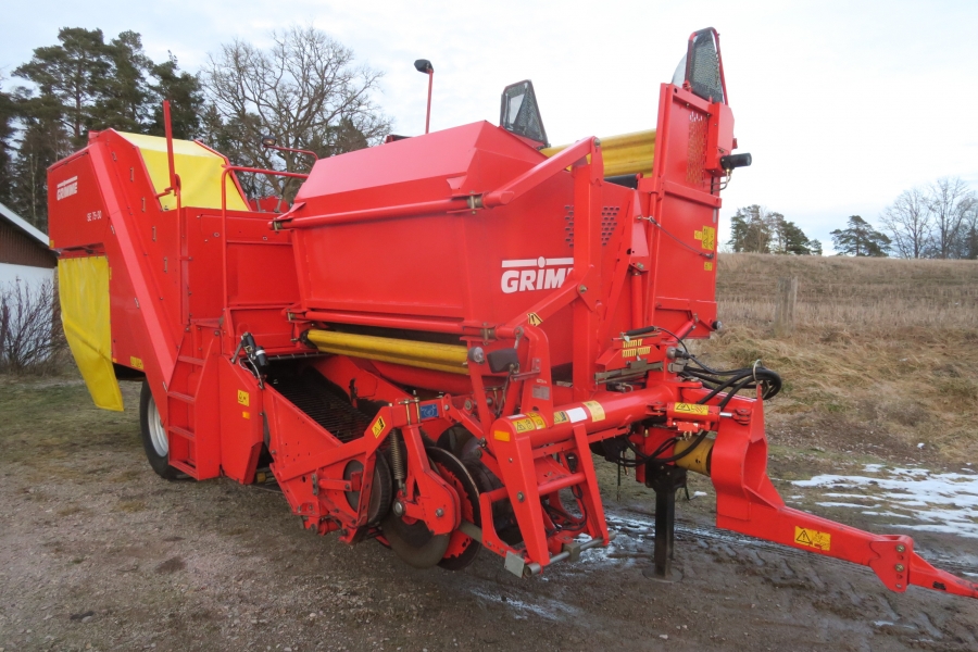 4991 Grimme 75-30 potato harvester