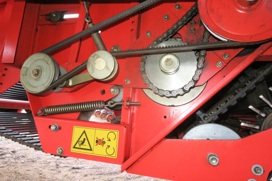 4991 Grimme 75-30 potato harvester