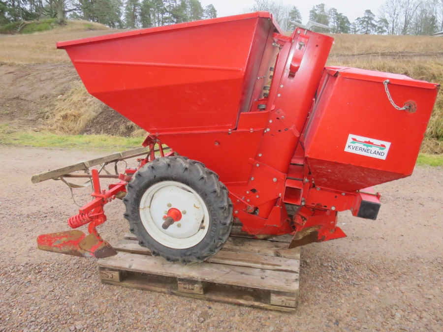 4998 Kverneland Underhaug potatissättare kombi