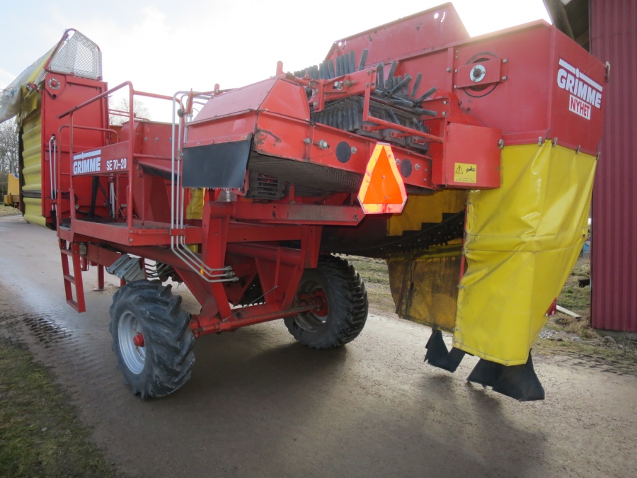 5003 Grimme SE70-20 potato harvester