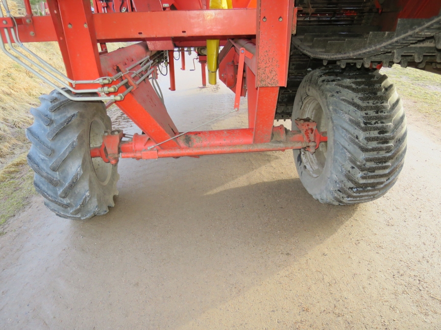 5003 Grimme SE70-20 potato harvester