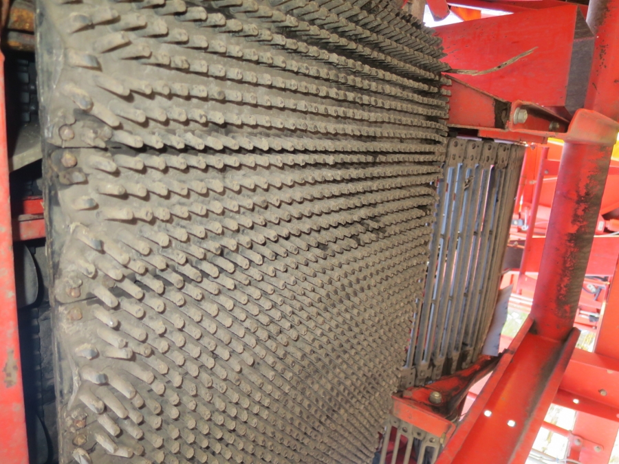 5003 Grimme SE70-20 potato harvester