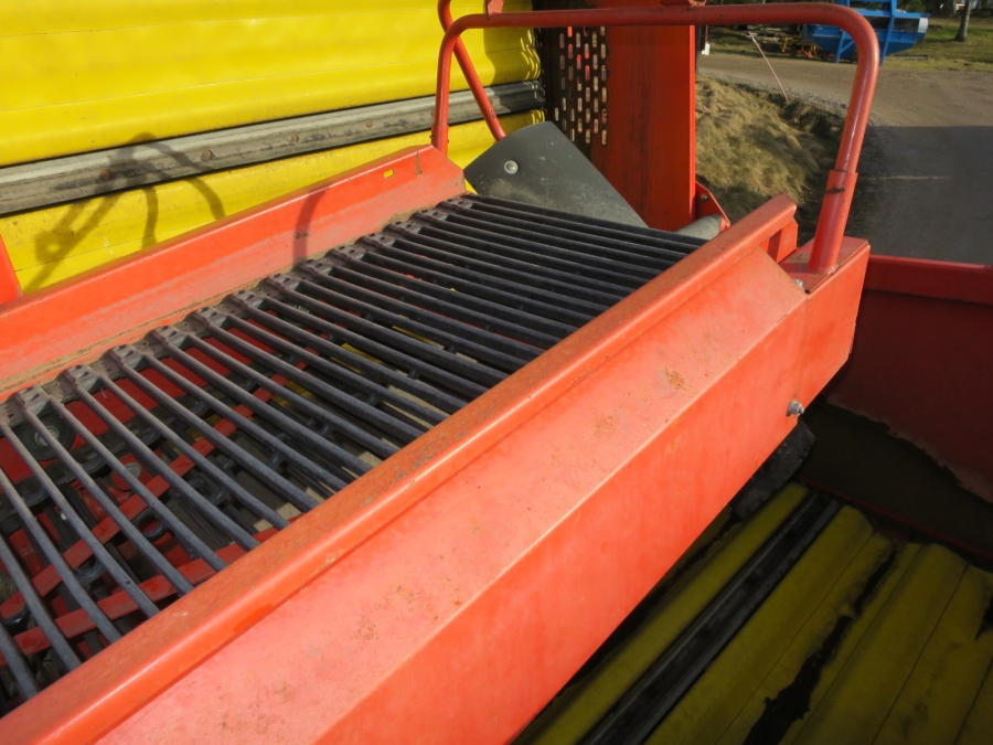 5003 Grimme SE70-20 potato harvester