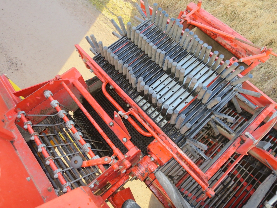 5003 Grimme SE70-20 potato harvester