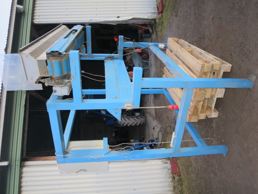 5009 Newtec 2009XB weigher for potato, onion etc
