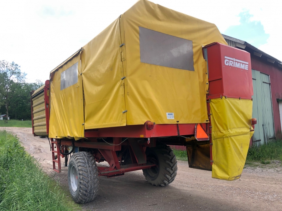 5035 Grimme SE75-40 potato harvester