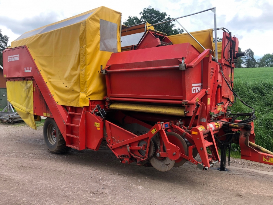 5035 Grimme SE75-40 potato harvester